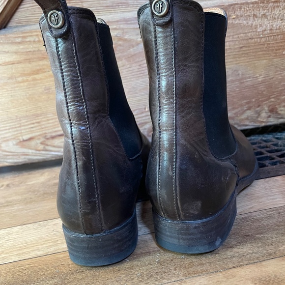 Frye Melissa Chelsea pull on ankle boots - Picture 2 of 10